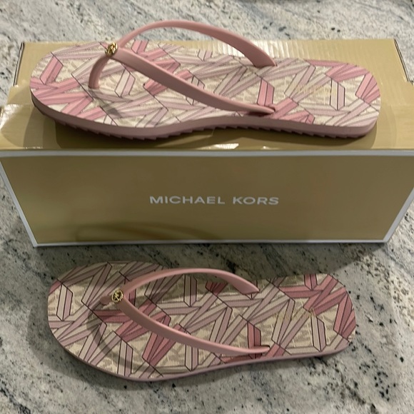 Michael Kors Jinx Flip Flops - Picture 3 of 4